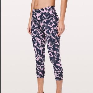 Wunder Under Crop (High-Rise)